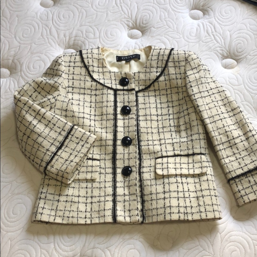 Vintage Style Round Neck Petite Blazer